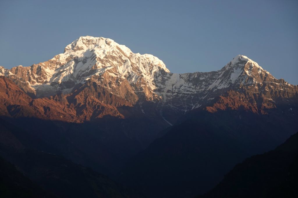 Landruck, le matin de la 11ème étape. Lever du soleil sur l'Annapurna Sud et le Hiun Chuli.